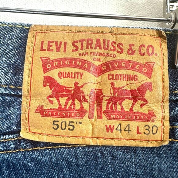 Levi's 505 Regular Fit Men's Jeans size W44 L30, Rinse Medium wash 100 cotton - Picture 5 of 16